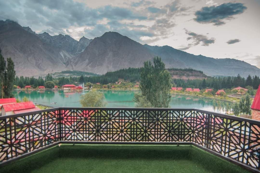 Prado Tz Rent a Car Skardu